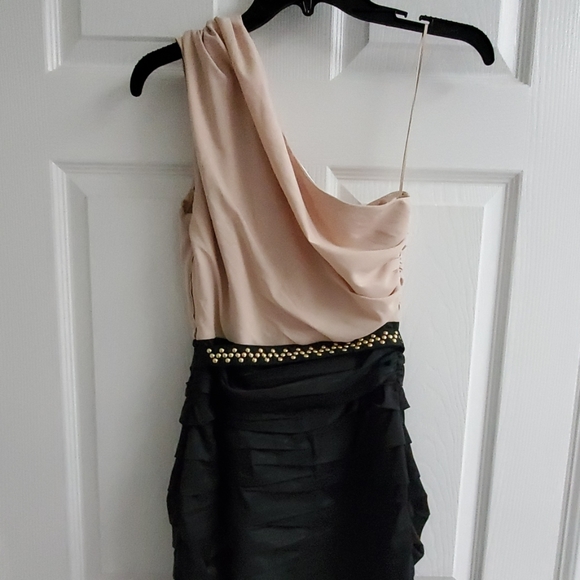 Semi-formal/cocktail dress - Picture 3 of 3